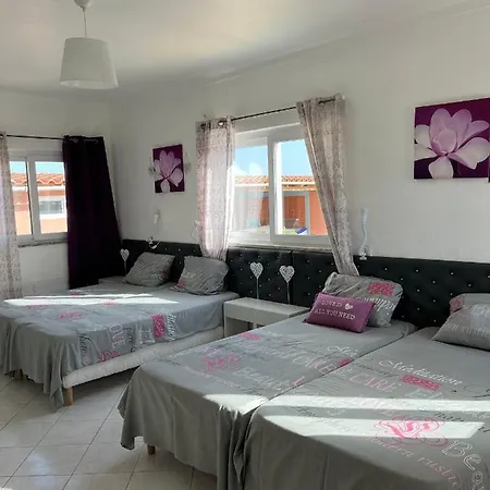 Paradis - Quartos Ferias Guest house *